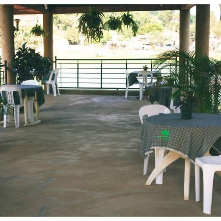 Royal Lake View Gardens Kampala Eksteriør bilde