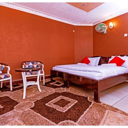 Royal Lake View Gardens Kampala Eksteriør bilde