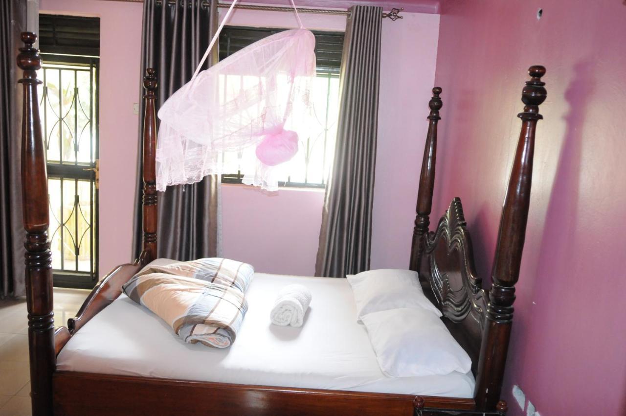 Royal Lake View Gardens Kampala Eksteriør bilde