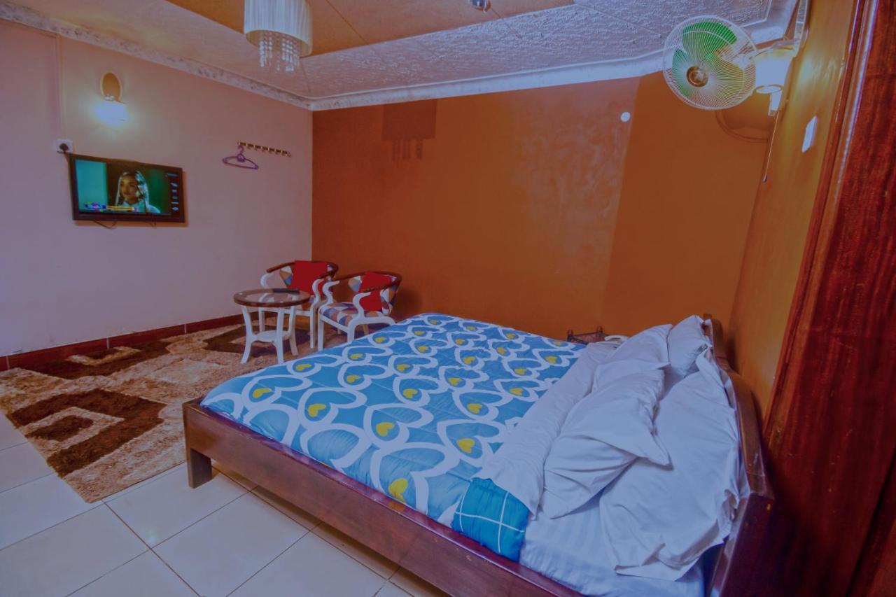 Royal Lake View Gardens Kampala Eksteriør bilde