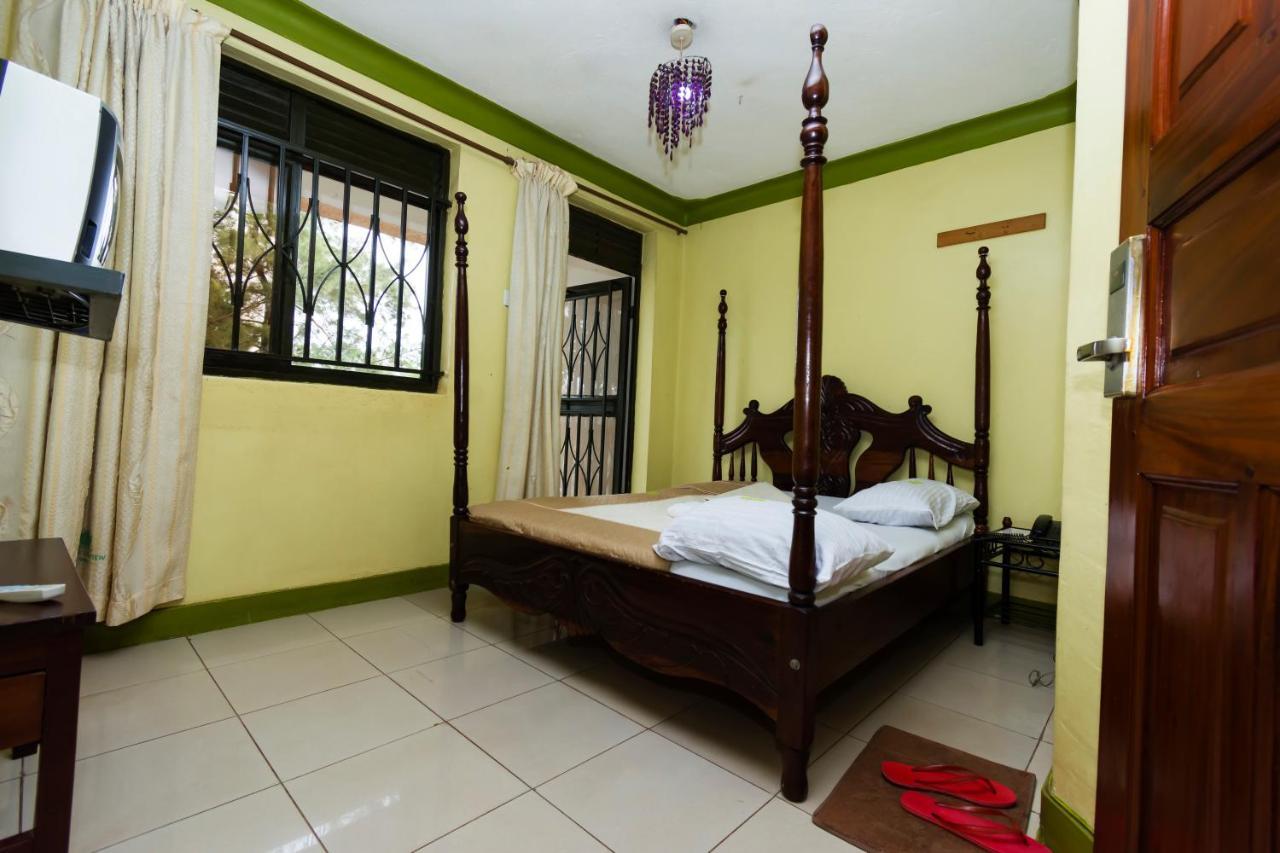 Royal Lake View Gardens Kampala Eksteriør bilde